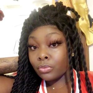 Meet your Posher, Janelle